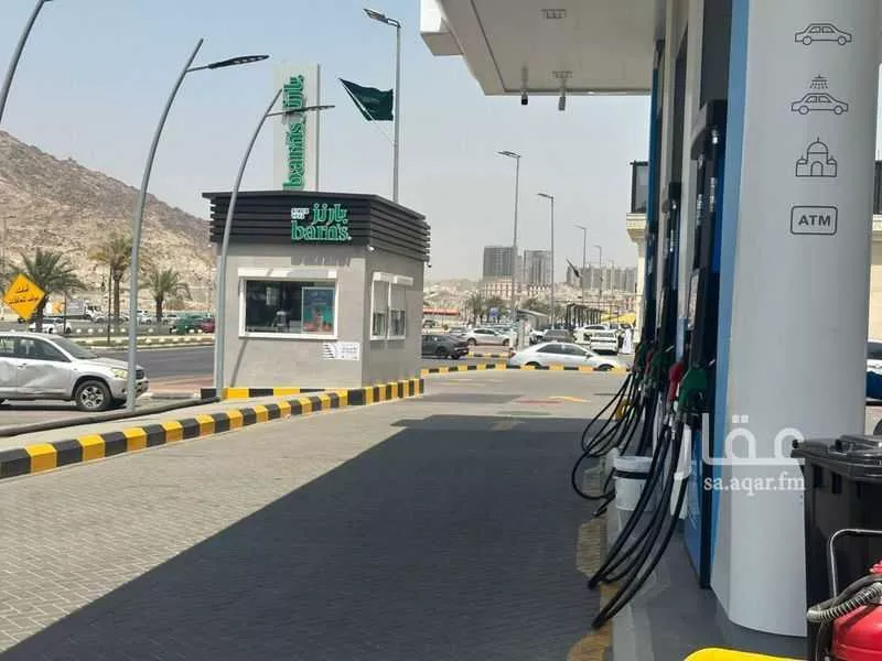 1300 sqm shop in Al Naseem 1