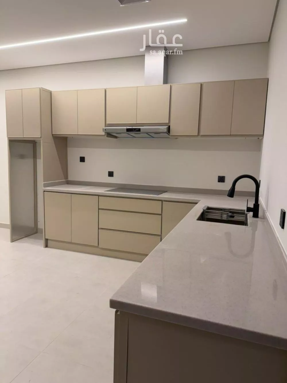 3 bedroom apartment in Al Bahr, Eastern Province 6