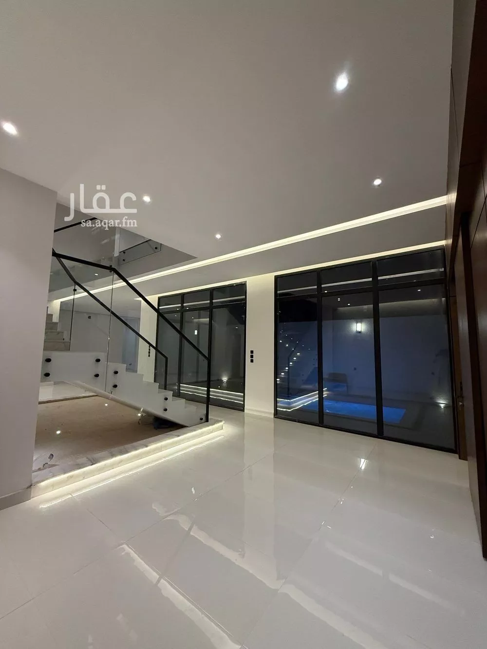 فيلا 6 غرف في المهدية 5