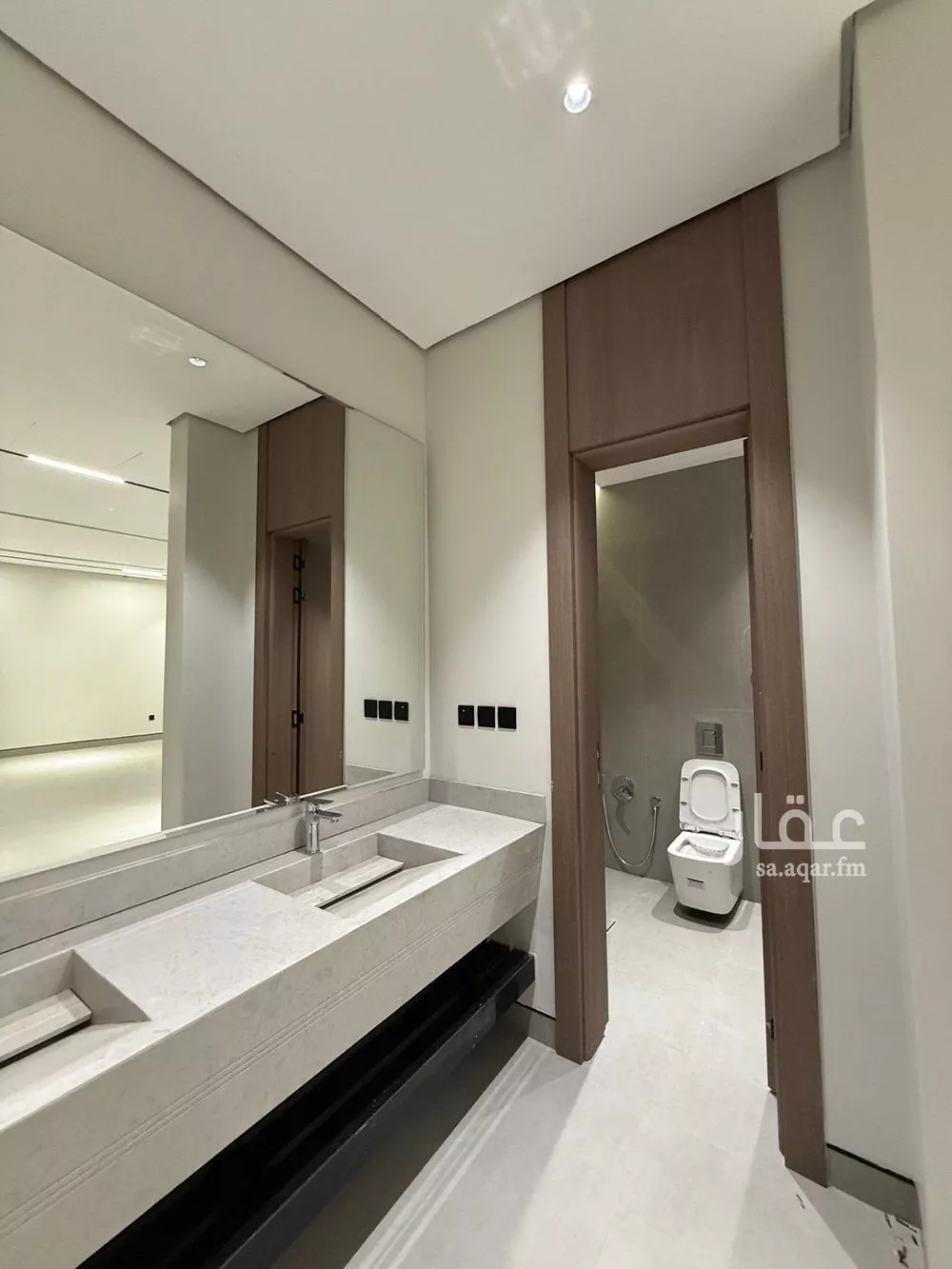 فيلا 7 غرف في المهدية 4