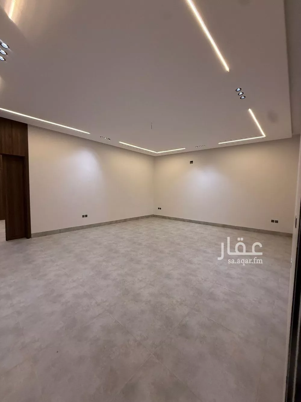 فيلا 7 غرف في المهدية 5