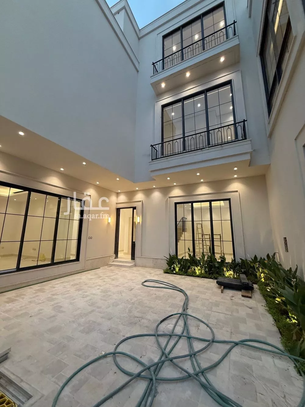 فيلا 5 غرف في المهدية 4