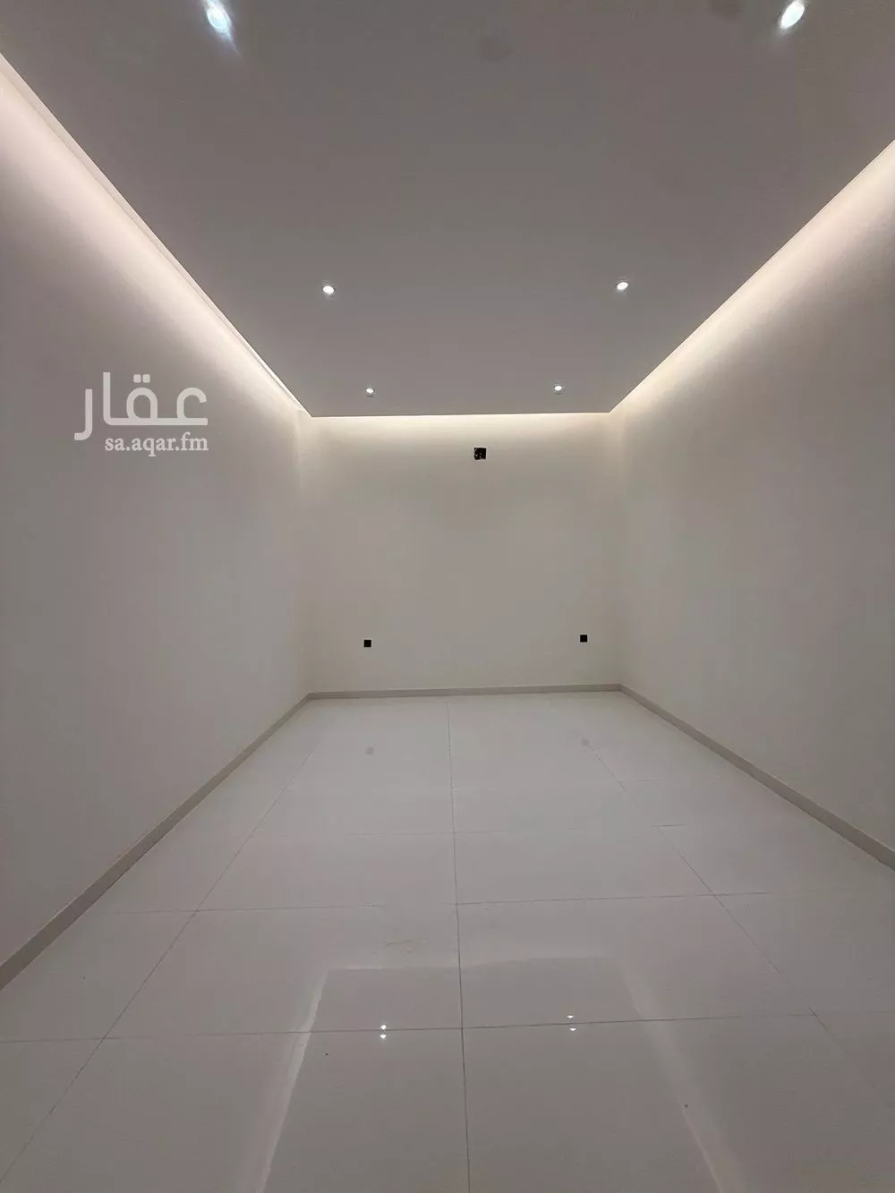 فيلا 6 غرف في المهدية 5