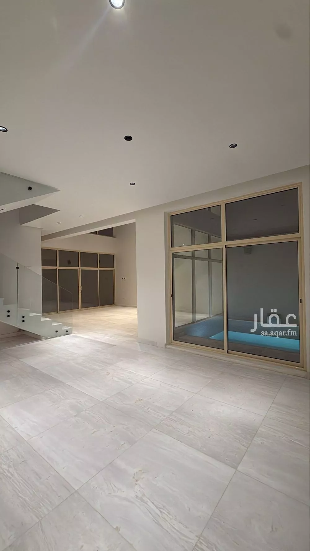 فيلا 6 غرف في المهدية 5