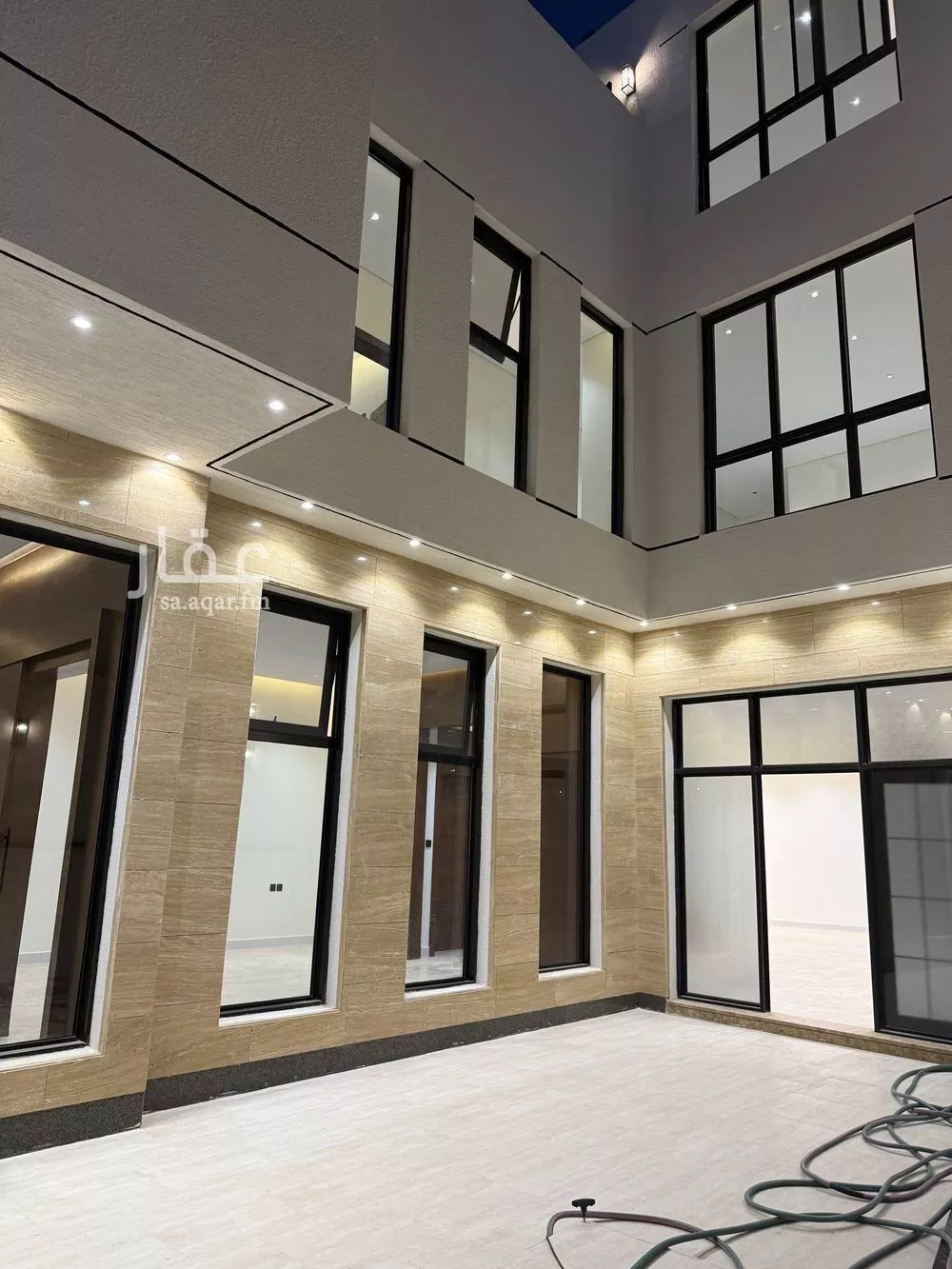 6 bedroom villa in Al Mahdiyyah 2