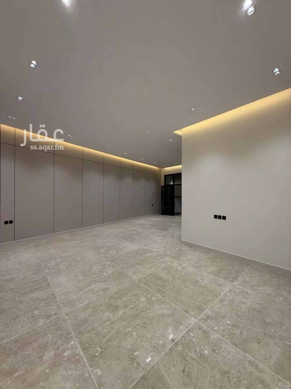 6 bedroom villa in Al Mahdiyyah 5