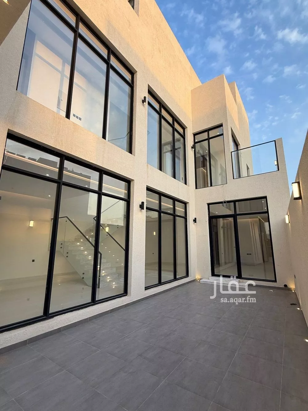 فيلا 6 غرف في المهدية 3