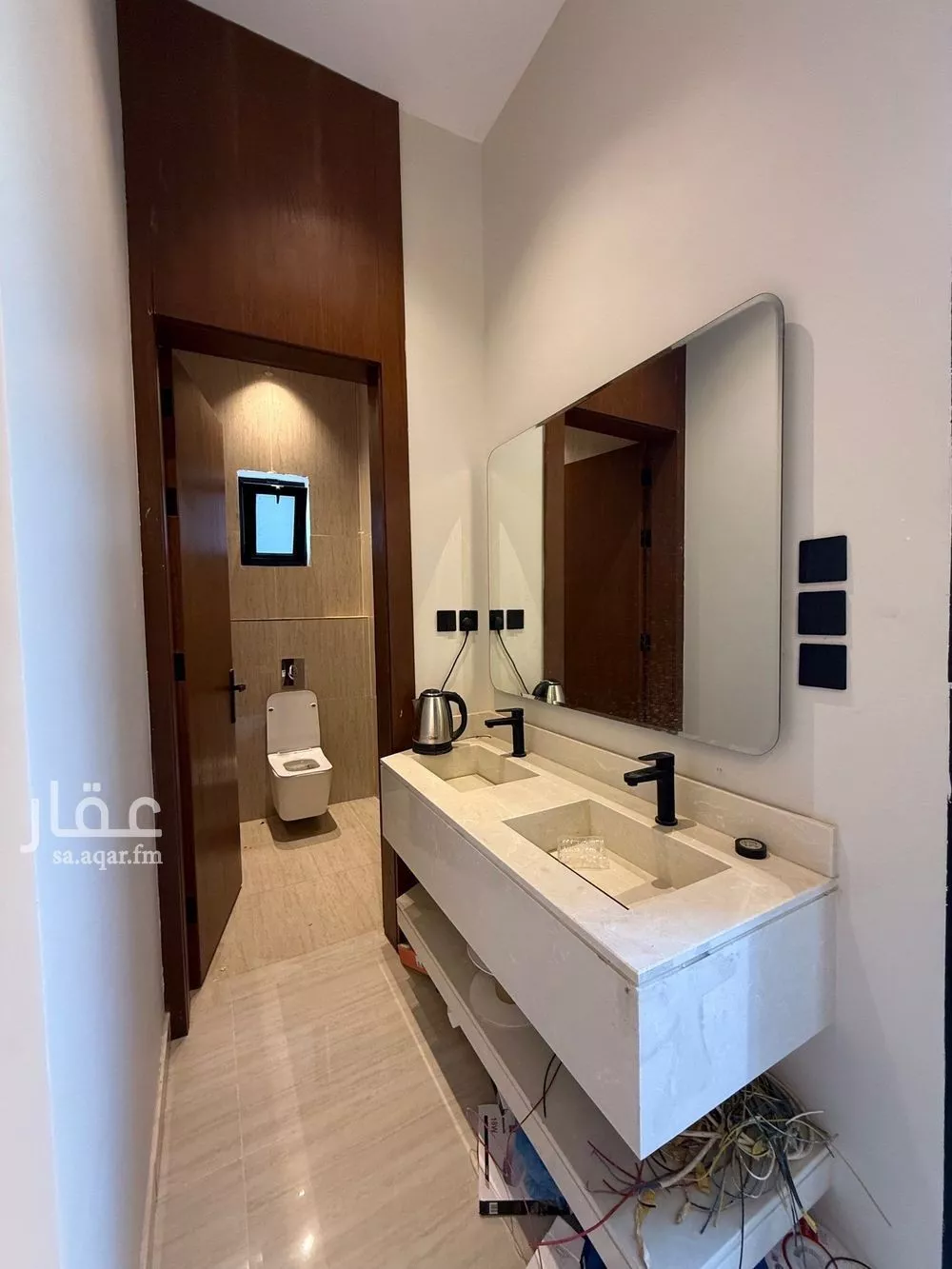 فيلا 7 غرف في المهدية 5