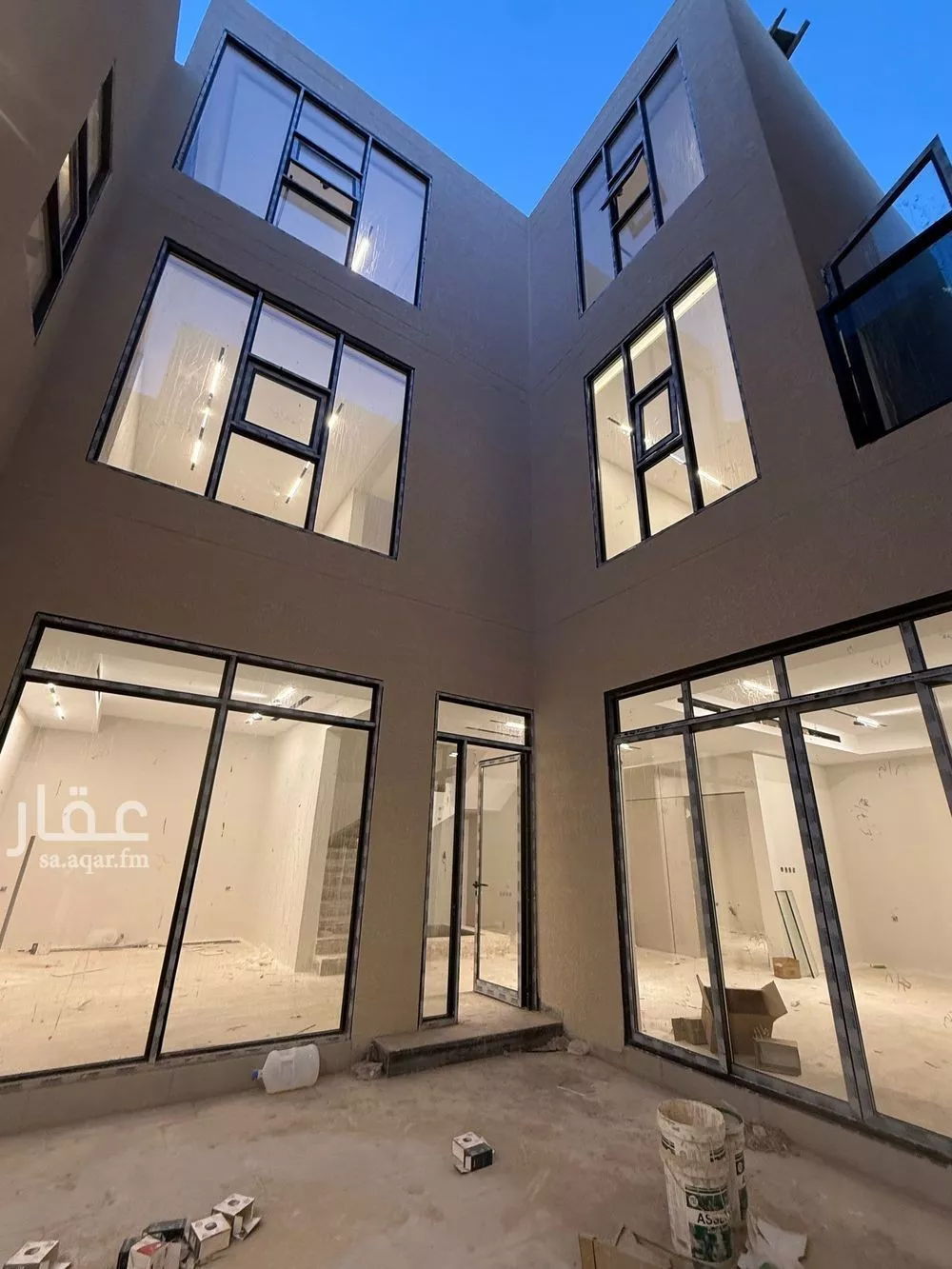 فيلا 7 غرف في المهدية 4