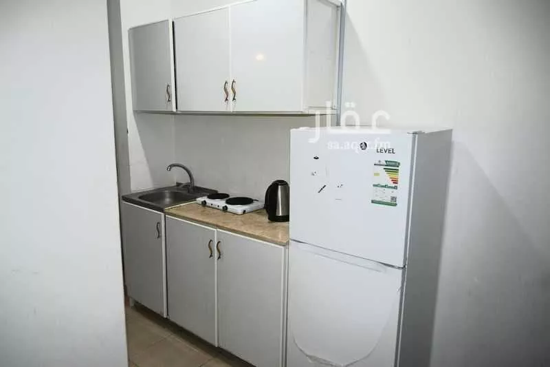 شقة 1 غرف في الملقا 3