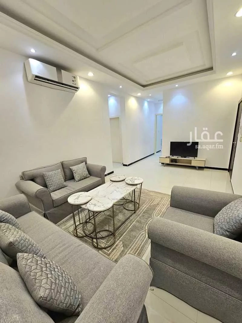 4 bedroom apartment in Al Aqiq 4