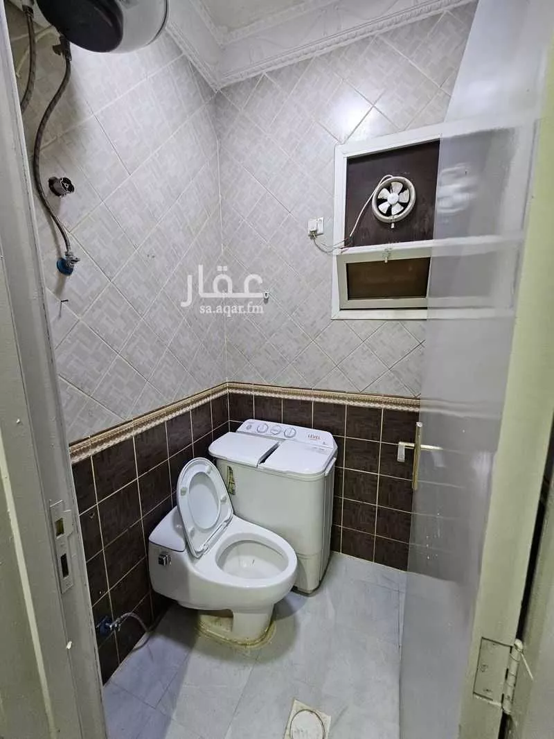 شقة 4 غرف في الملقا 4