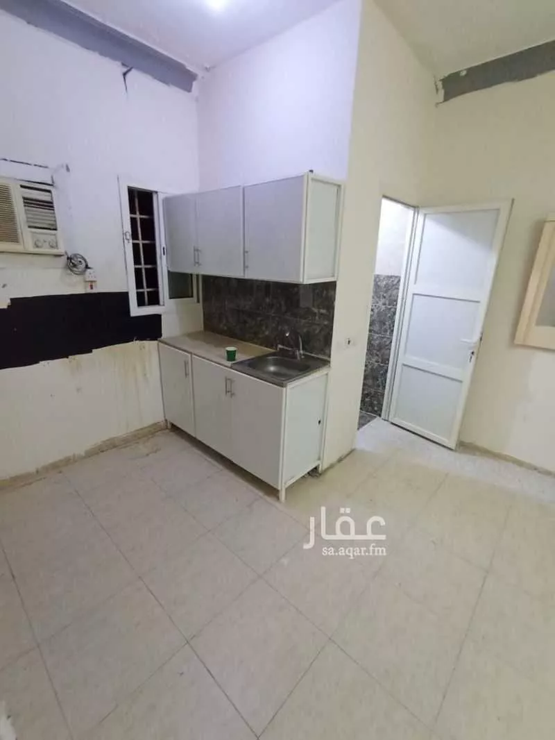 شقة 1 غرف في المونسية 4