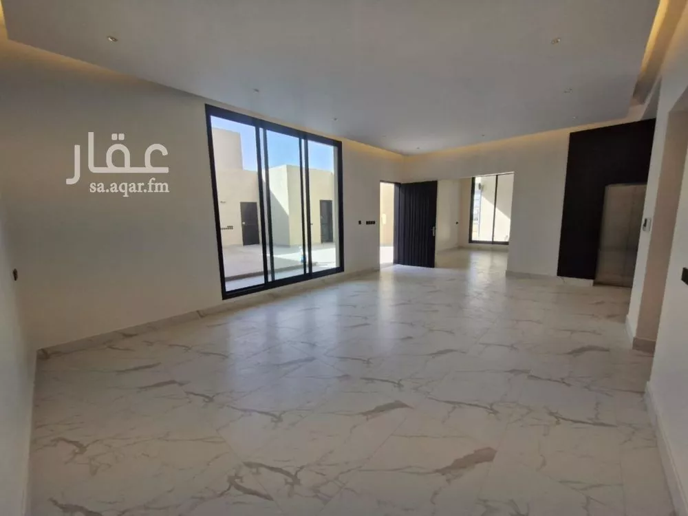 فيلا 5 غرف في العارض 3