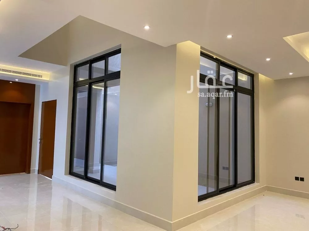 فيلا 5 غرف في النرجس 3