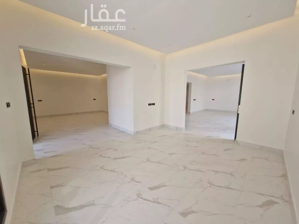 فيلا 5 غرف في العارض 5