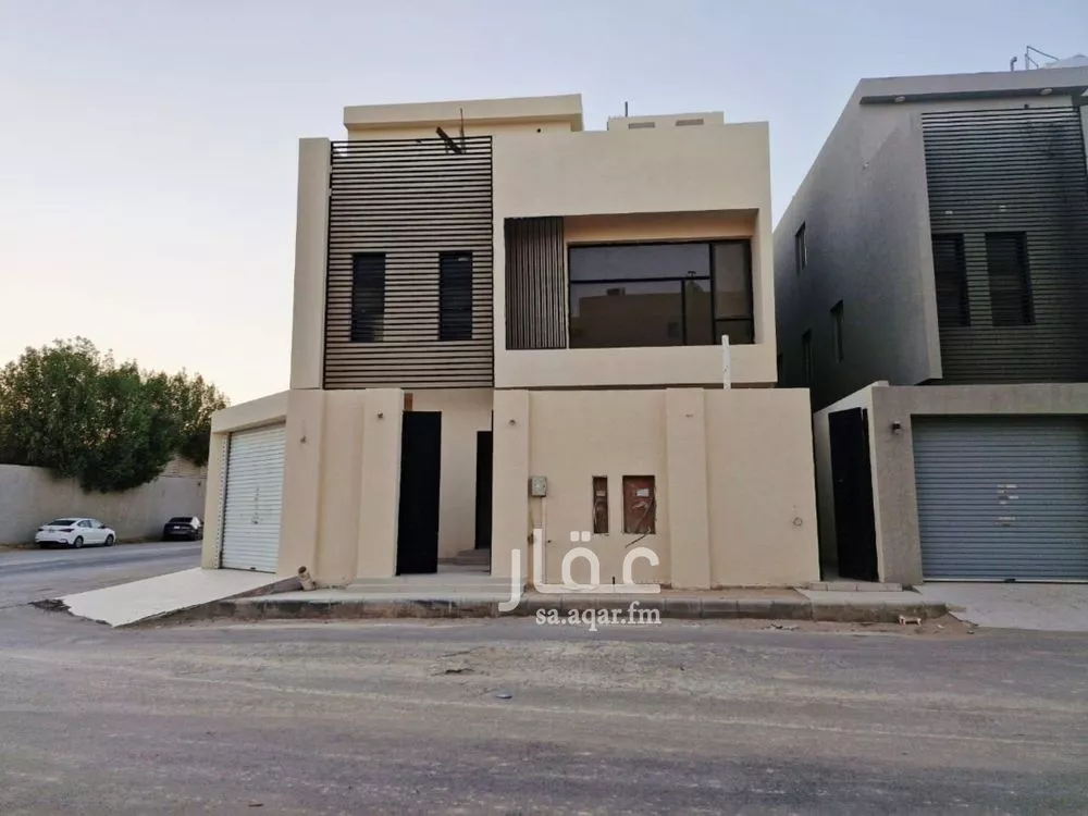 فيلا 6 غرف في العارض 1