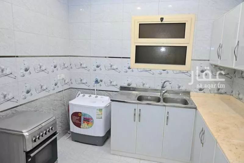 3 bedroom apartment in Al Malqa 4