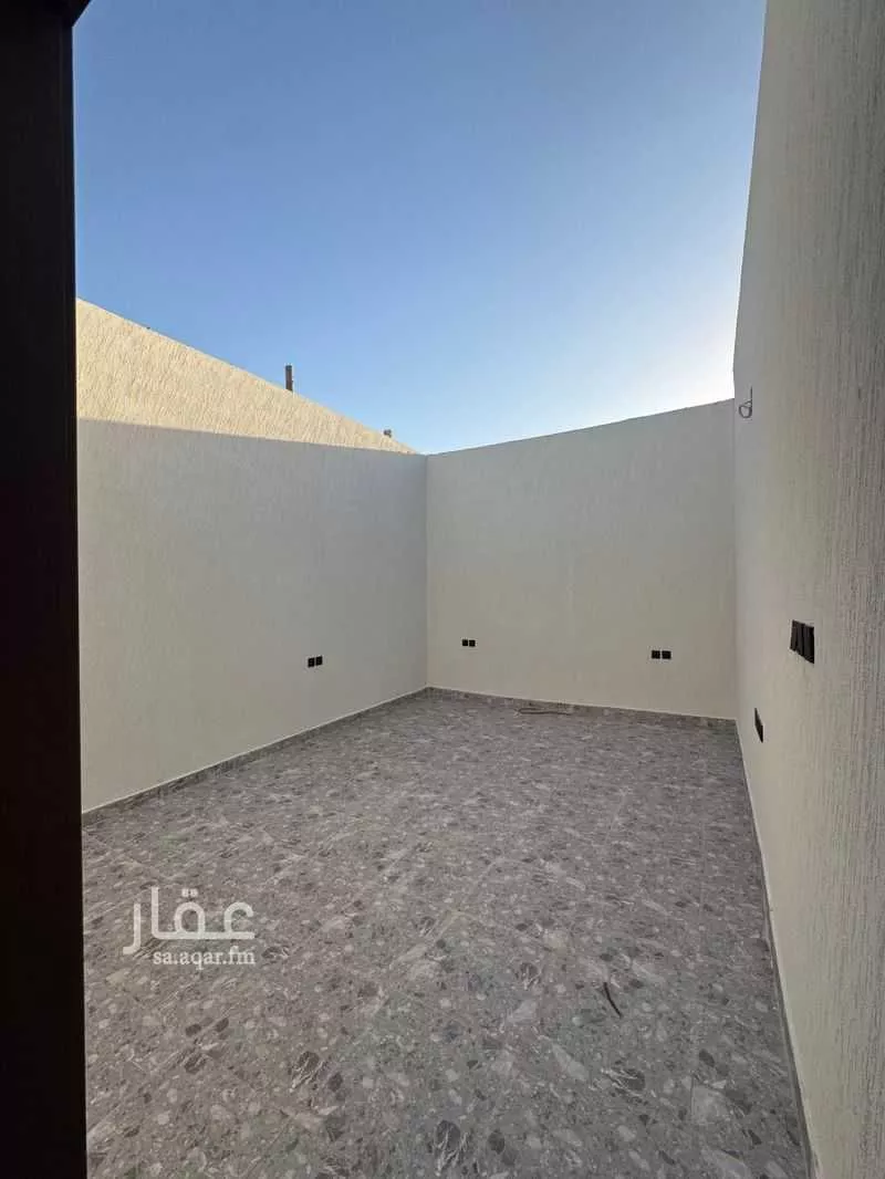 شقة 3 غرف في الرمال 2