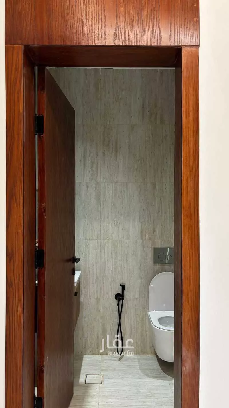 عمارة 150 م² في ديراب 5