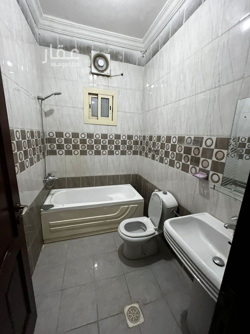 4 bedroom apartment in Al Wahah, Jeddah 10