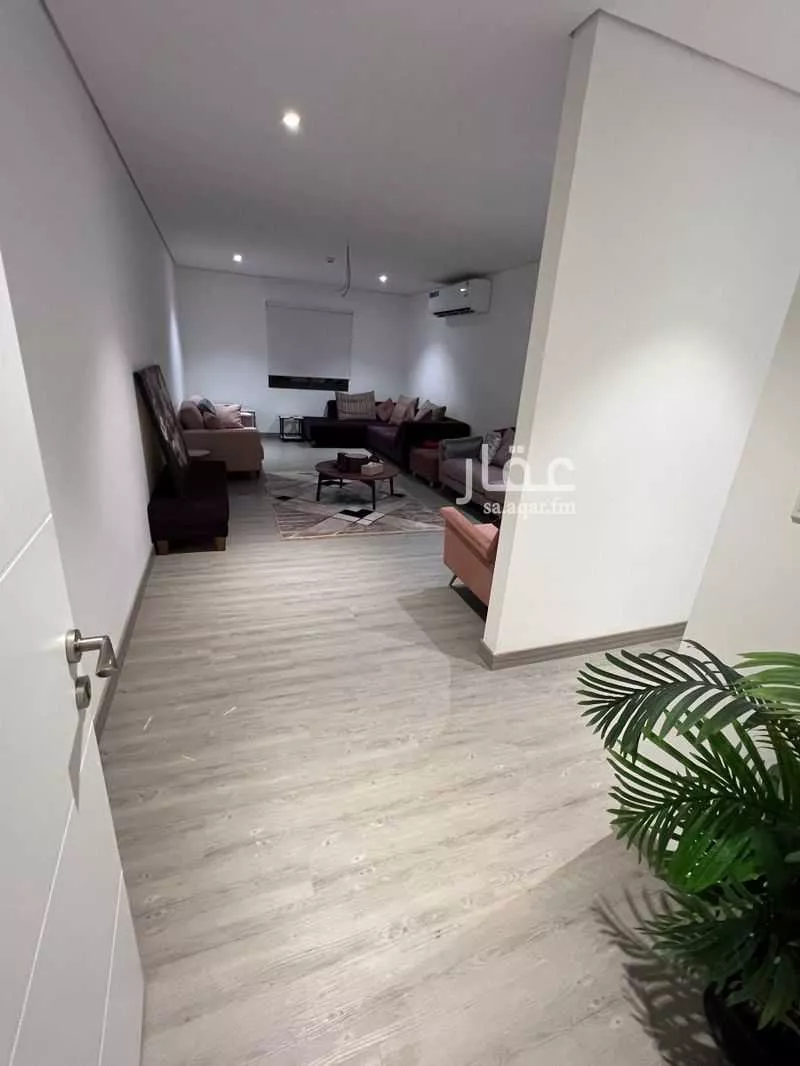 6 bedroom apartment in Al Hamdaniyah 4