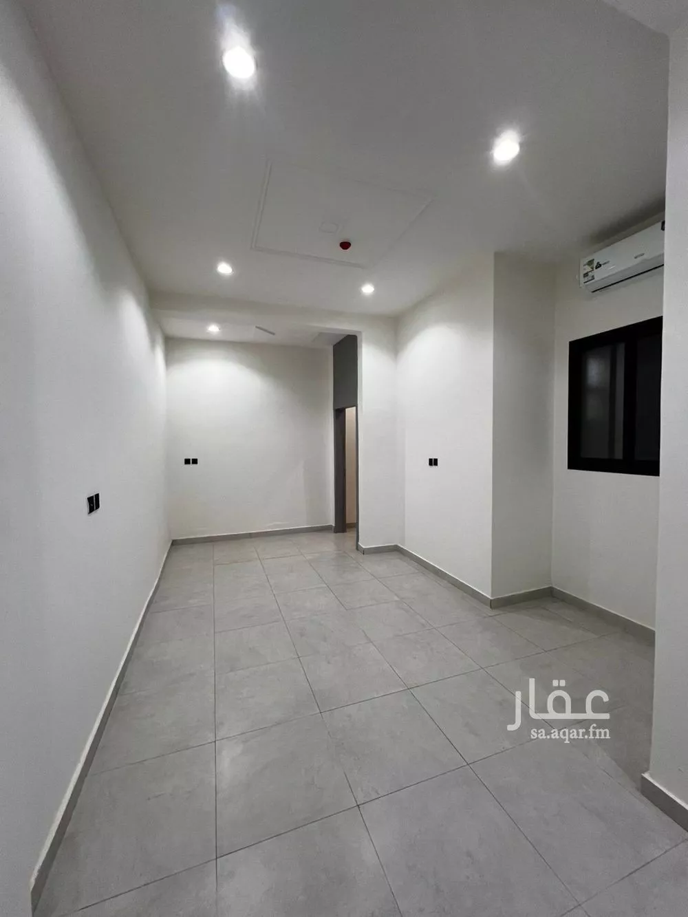 شقة 1 غرف في العارض 4