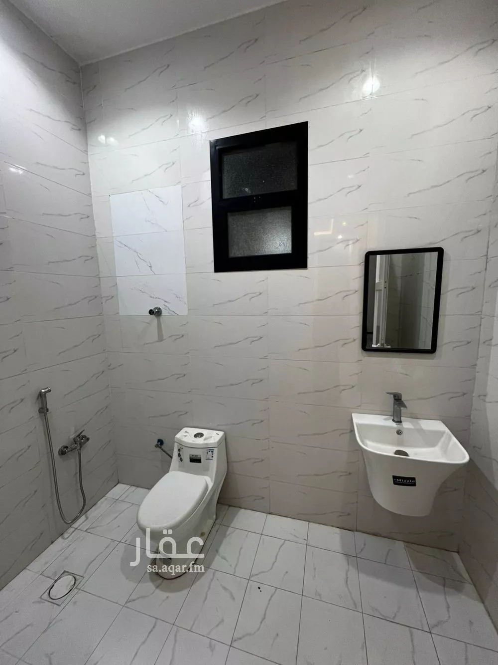 شقة 1 غرف في العارض 5