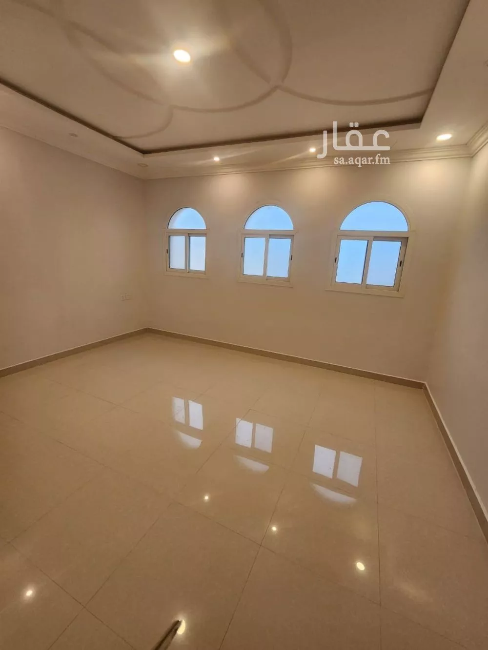 3 bedroom floor in Al Malqa 5