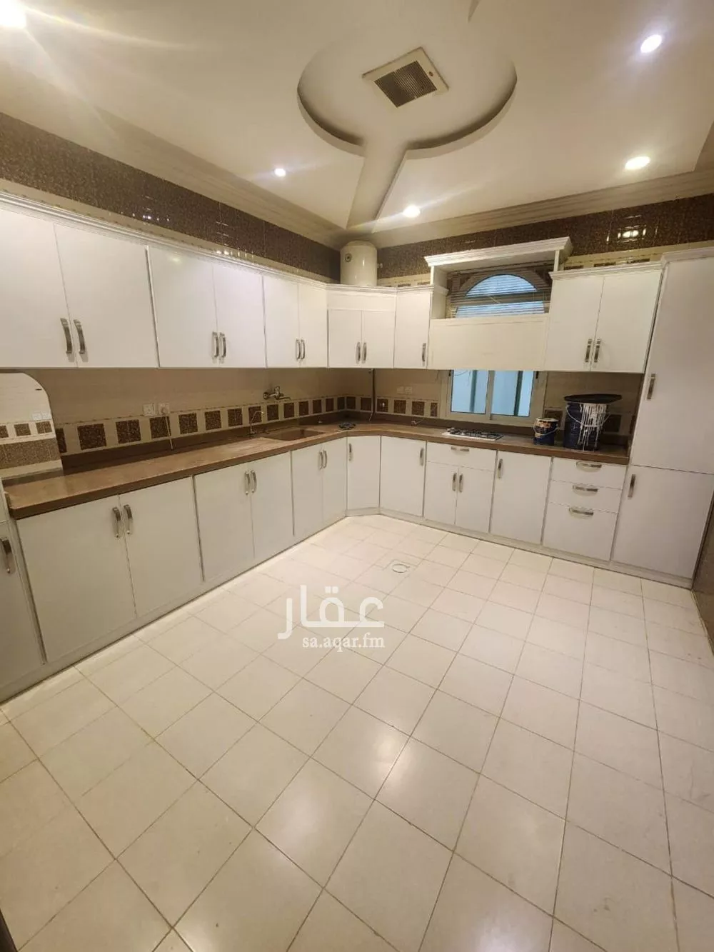 3 bedroom floor in Al Malqa 1