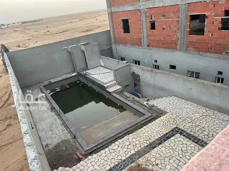 1084 sqm building in Az Zomorod 2