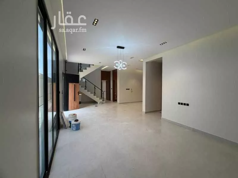 فيلا 5 غرف في الرمال 2