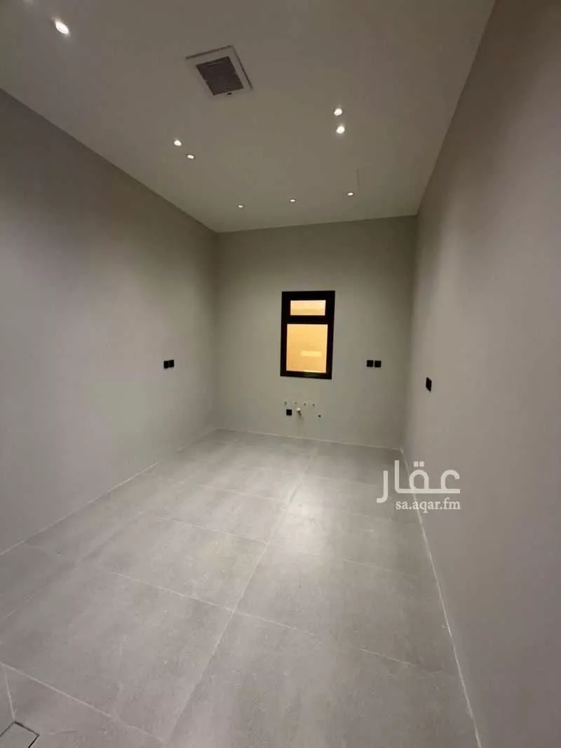 5 bedroom villa in Granada, Riyadh 9