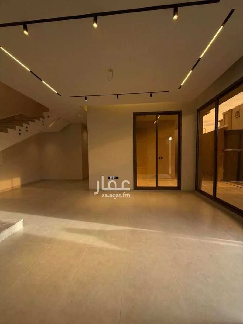 5 bedroom villa in Granada, Riyadh 7