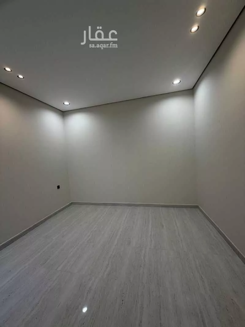 3 bedroom floor in Al Qadisiyah 3