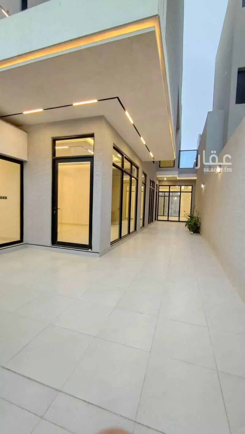 6 bedroom villa in Al Rimal 3