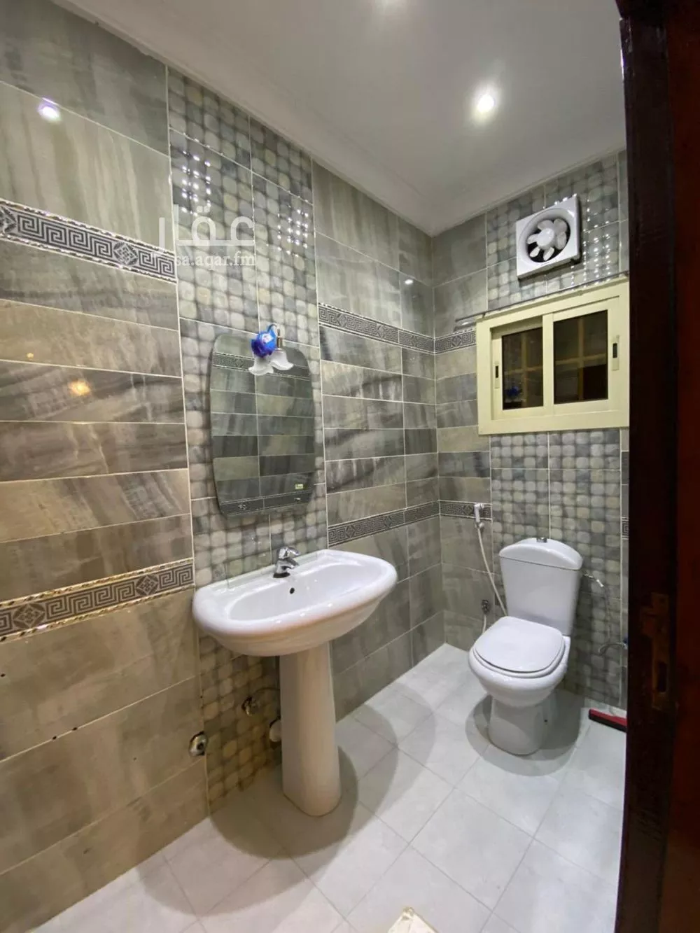 4 bedroom apartment in Al Nuzhah, Jeddah 11