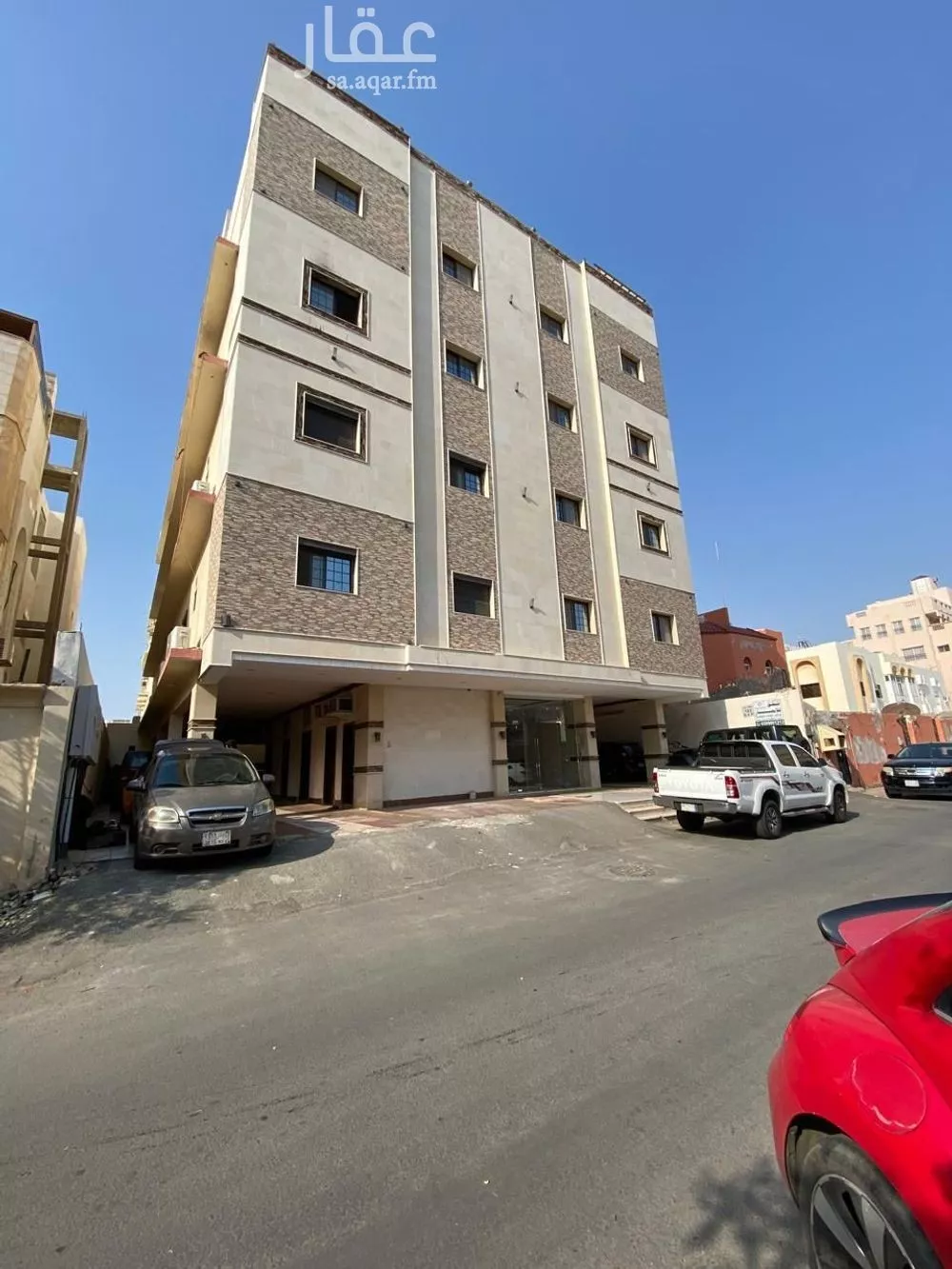 شقة 4 غرف في السلامة