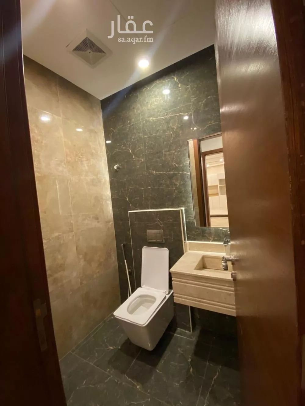 شقة 5 غرف في الفيصلية 5