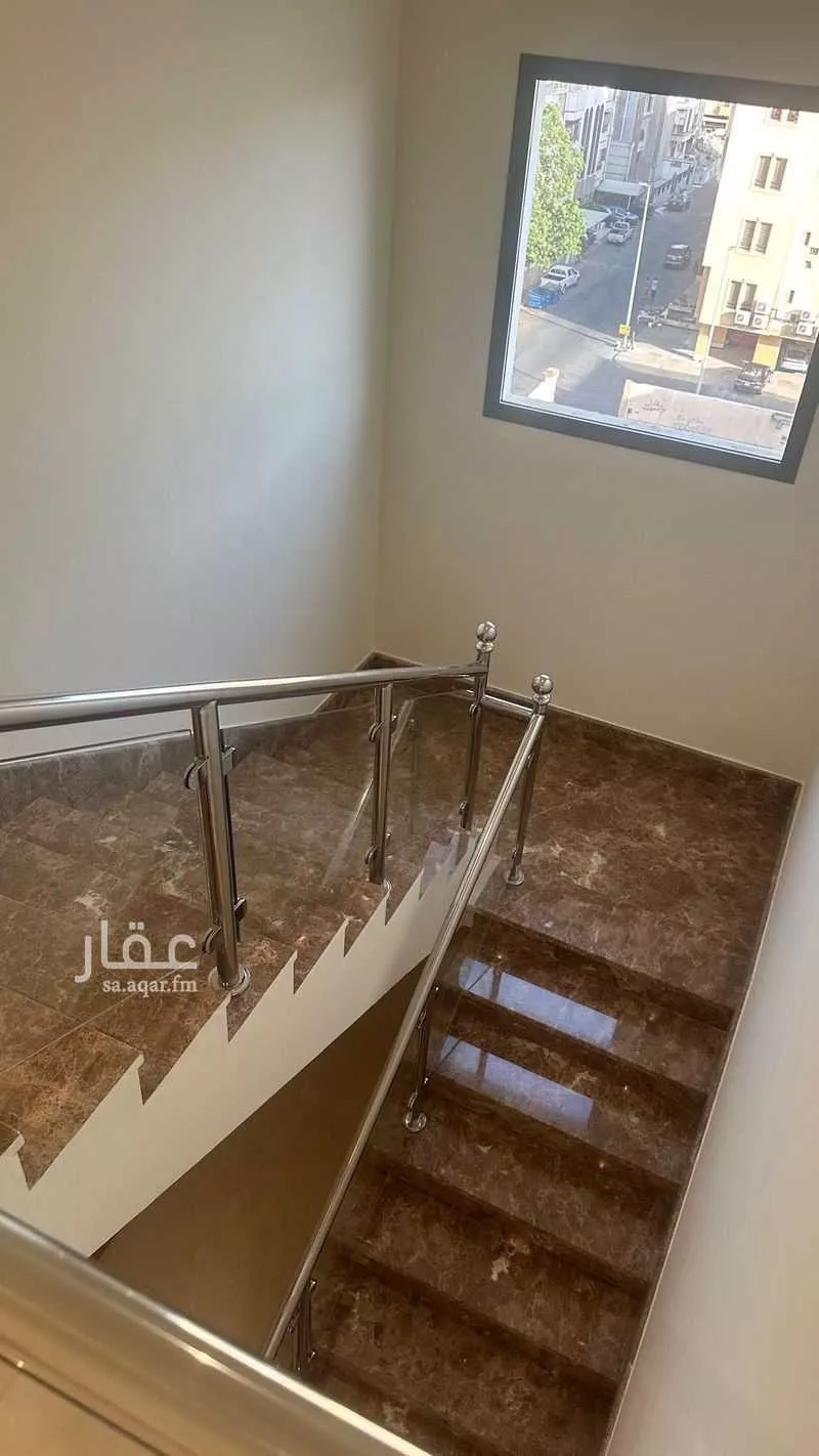 شقة 4 غرف في الفيصلية 2