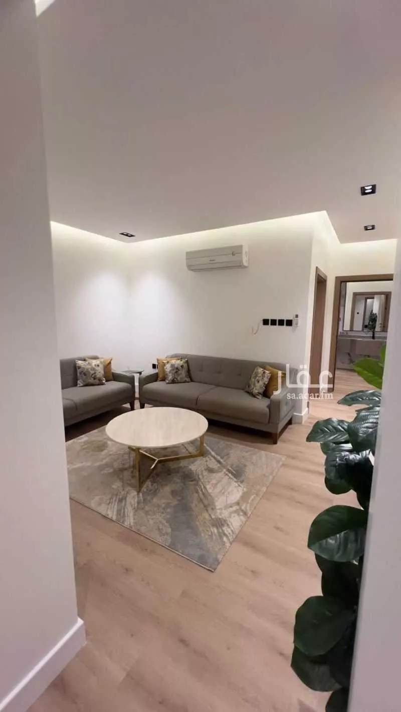 3 bedroom floor in Al Olaya 2