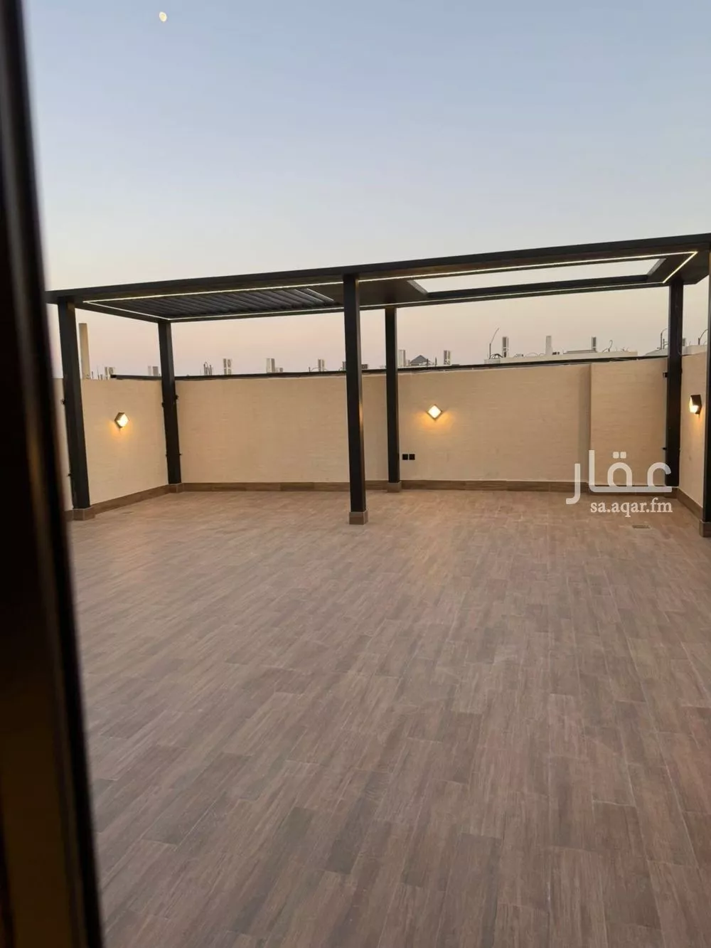 فيلا 5 غرف في النرجس 4