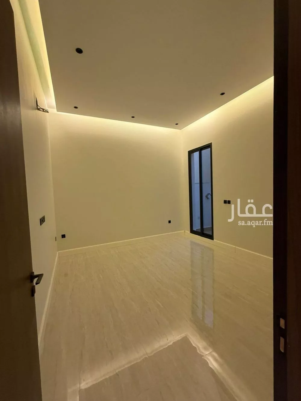 فيلا 5 غرف في النرجس 3