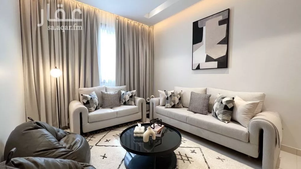 4 bedroom apartment in Al Malqa 4
