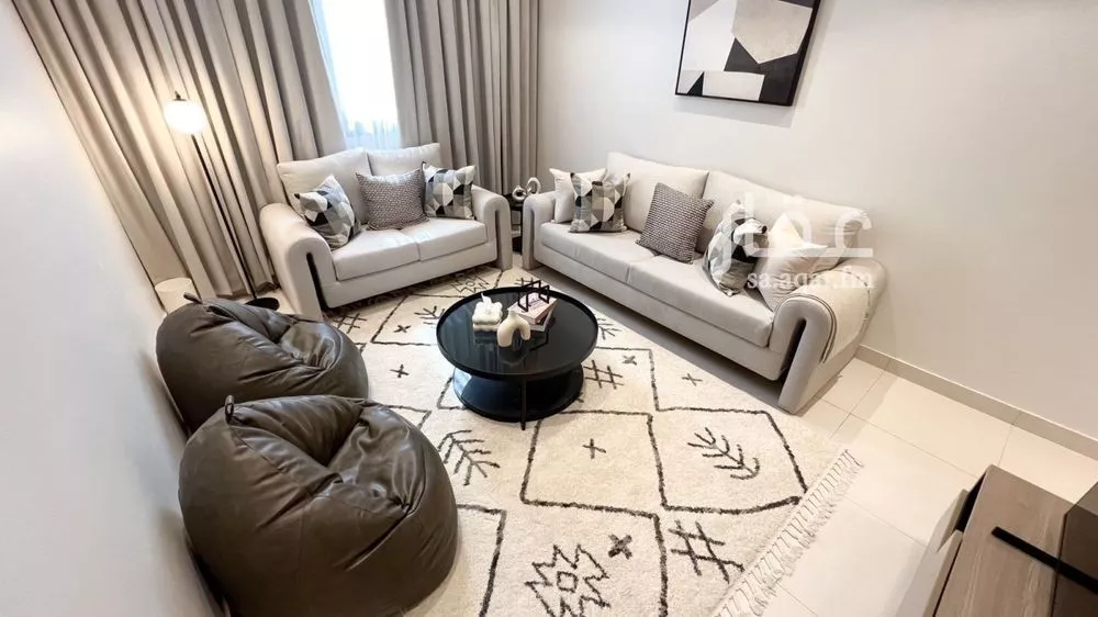 4 bedroom apartment in Al Malqa 1