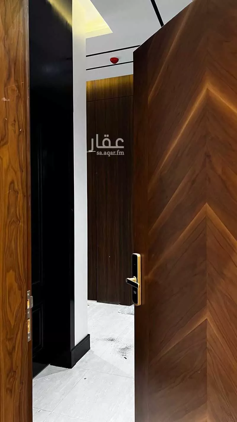 3 bedroom apartment in Dhahrat Laban 2