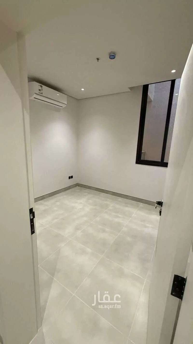 شقة 4 غرف في العارض 5