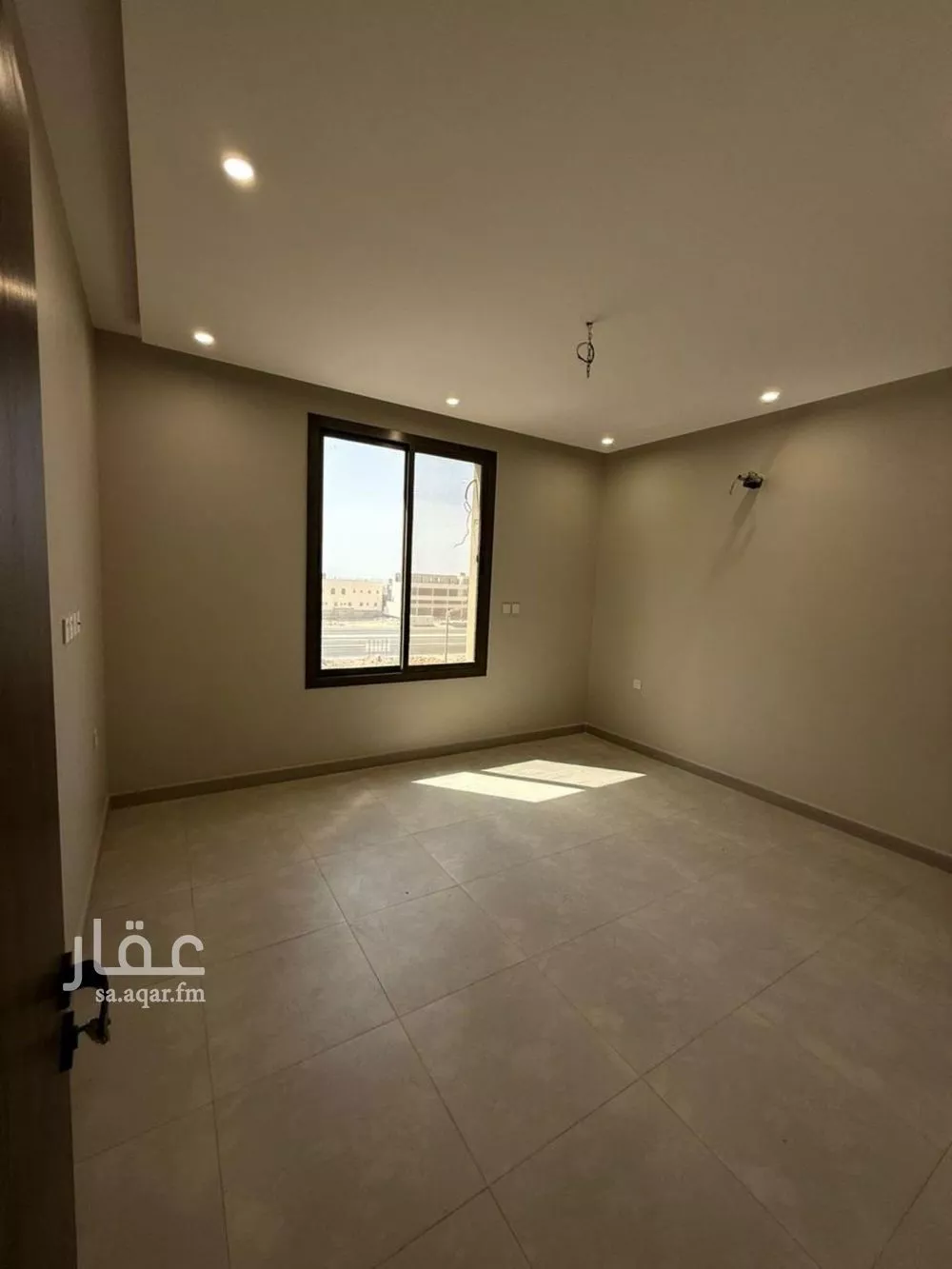 شقة 5 غرف في طيبة 3