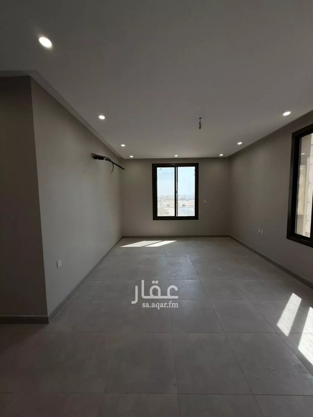 شقة 5 غرف في طيبة 2