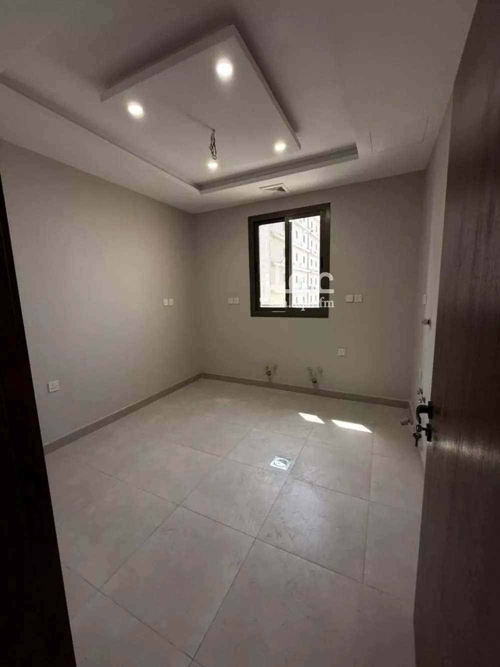 شقة 5 غرف في طيبة 2